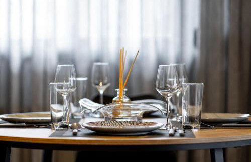 Spacious 3-bedroom apartment with WiFi, AC in charming Kalamaria - mountain view - Foto 28