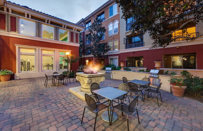 Platinum Triangle Apartments - Foto 29