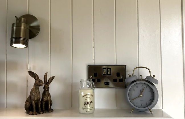 Beds of Silk Luxury Glamping - Photo 10