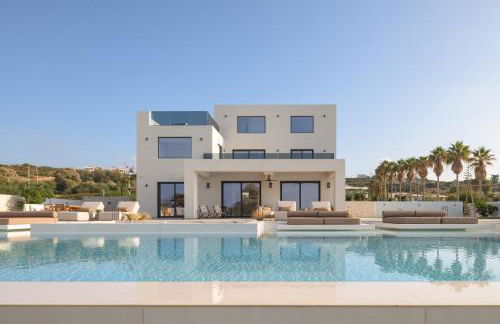 Asea Villa, Spectacular right-on-the-beach Retreat, By ThinkVilla - Foto 9