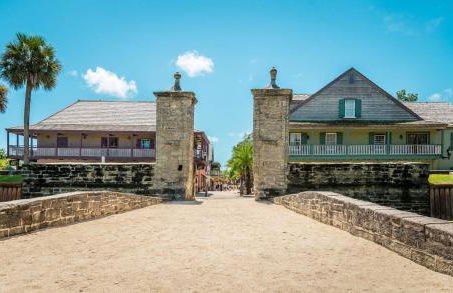 Island Suite - Walk to Downtown! - Foto 24