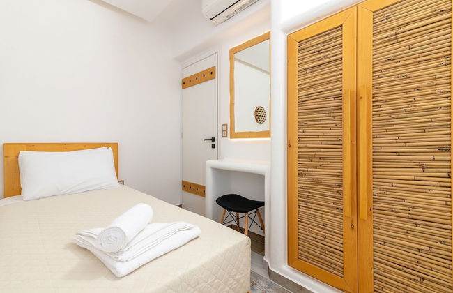 Naxian Sunset Luxury Villas - Photo 4