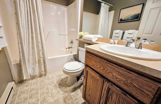 Summit Serenity by Avantstay Central Location w/ Mountain Views & Deck - Foto 14