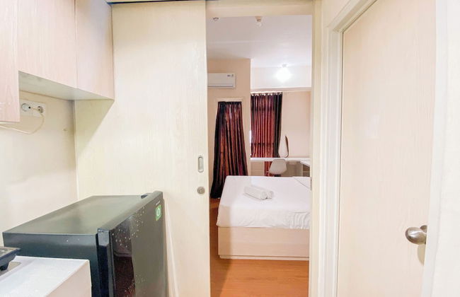 Best Price Studio Apartment Amartha View - Foto 11