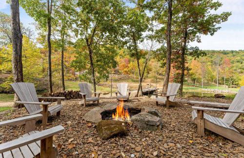 Karolina Rose- Luxury Cabin w/ Hot Tub + 1-UTV - Foto 12