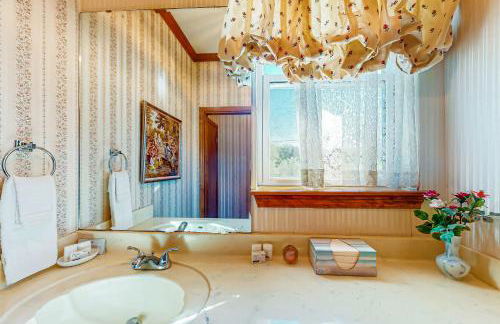 Hilltop Holiday - Foto 20