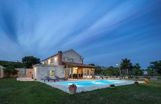 Villa in Posedarje With Private Pool - Foto 24