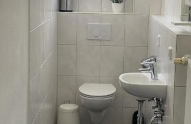 Geräumige 160 qm Wohnung für 9-11 Personen in der Stadtmitte - Foto 4