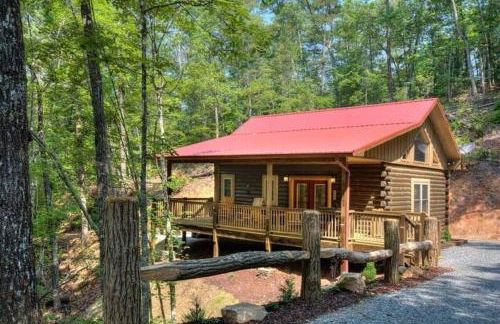 Honeymoon Getaway in woods near NOC and Smoky Mtn RR - Foto 1