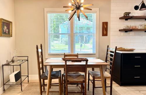 Creekside Base for Hiking and Biking, Near Downtown - Foto 26