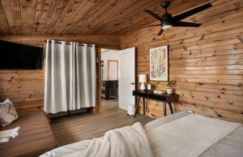 Riverfront w Deck Grill Fire pit & Climbing Wall - Photo 21