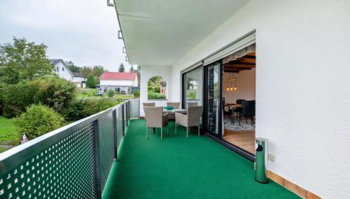 Betty’s Home - Photo 2