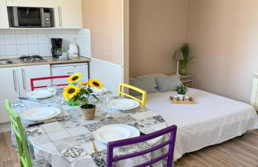 2 logements séparés 2 et 5 couchages au Rez-de-Chaussée à Chambretaud, 5 min Puy du Fou - Photo 2