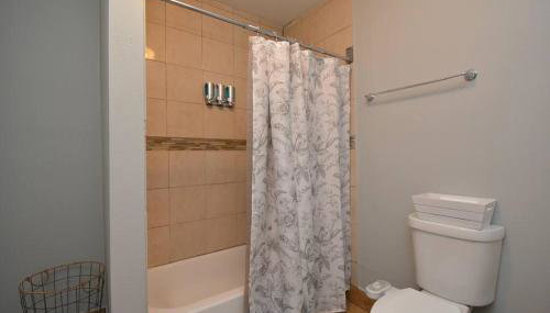 SuperValue Suite #9 @ East End Revitalized - Foto 4