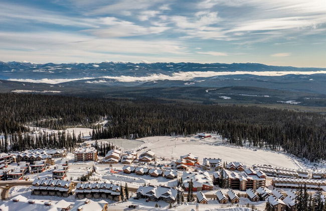 Fresh Tracks Retreat Ski In Out Hot Tub - Photo 33