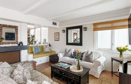 Unbeatable Beachfront Bliss w/ Ocean Views, Luxe Interiors & Patio Beach Road - Foto 12