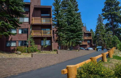 Mammoth Ski & Racquet with Shared Hot Tub & Pool - Foto 19