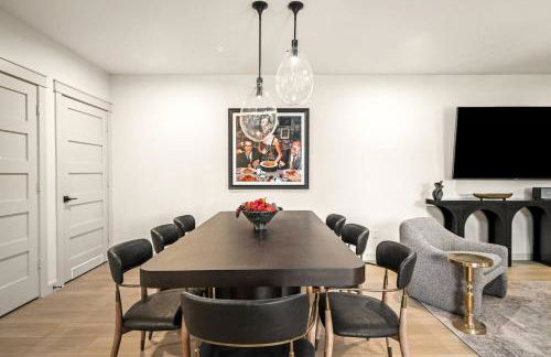 2Linkd Homes | 9BR•All Private Baths | Pool |Gated - Foto 3