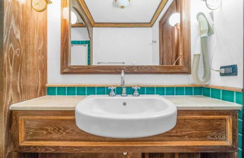 -Free Pool, Beach and Parking- Deluxe Apartment - Foto 22