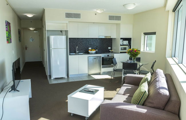 Evolution Apartments - Photo 24