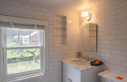 Walk to Downtown West Jefferson! Farmers Market, Breweries & MORE - Foto 18