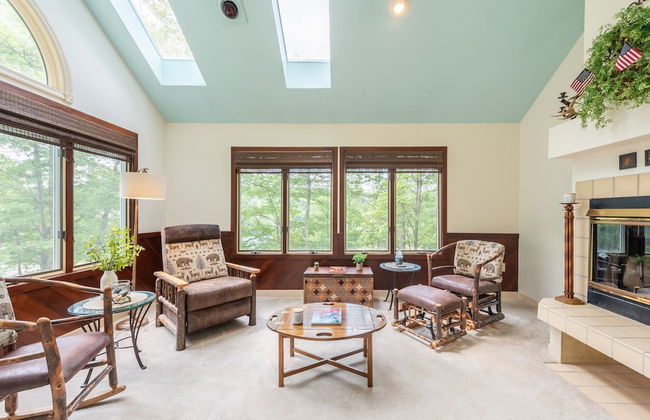 Twin Waters by Avantstay Patio Pool Table - Photo 15