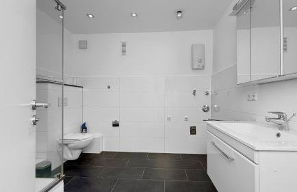 Signature Suite, Central in List, 3 Rooms & Kitchen - Photo 3