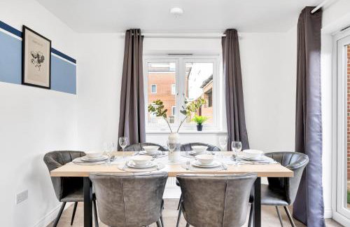 Contractors Retreat 3 bedroom house, sleeps up to 7, free parking - Foto 27