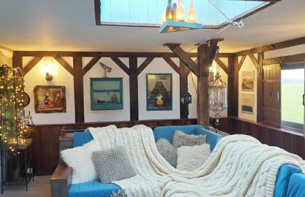 The Old Barn Luksusowa Stodoła z Całorocznym Jacuzzi Kominkiem i Widokiem na Wzgórza i Las dla 8-10 osób na Dolnym Śląsku min 2 noce - Foto 17