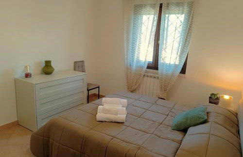 RESIDENZA AURORA - bright spacious House with Garden & outdoor Patio - Ardea - Tor San Lorenzo - Foto 9