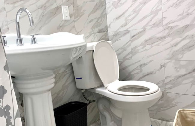 The Hennepin House-Private Yard &Parking - Foto 21