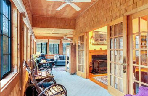 Secluded cabin on 10 acres - hot tub & game room! - Foto 23