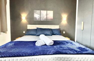 Ape Elegance com ar condicionado cama queen no centro - Foto 30