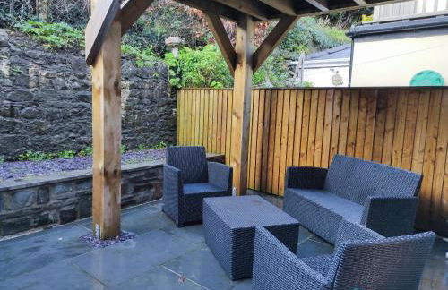 Station Cottage - Gorgeous property with breathtaking views of Neyland Waterway - Photo 20