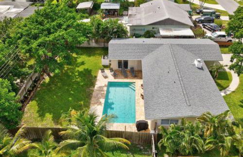 3BR HEATED POOL CLOSE TO BEACH - Foto 49