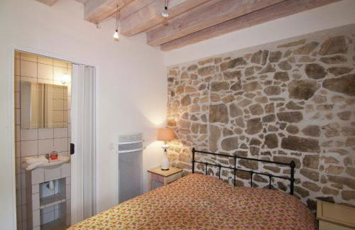 Very nice cottage with studio on a domain with heated pool - Foto 19