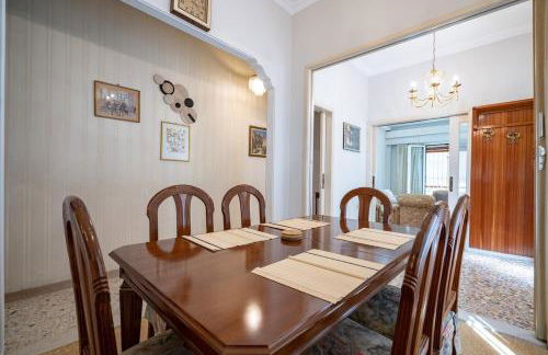 Retro 2-Bdrm House Near Metro in Heraklion by ΜΡS - Foto 26