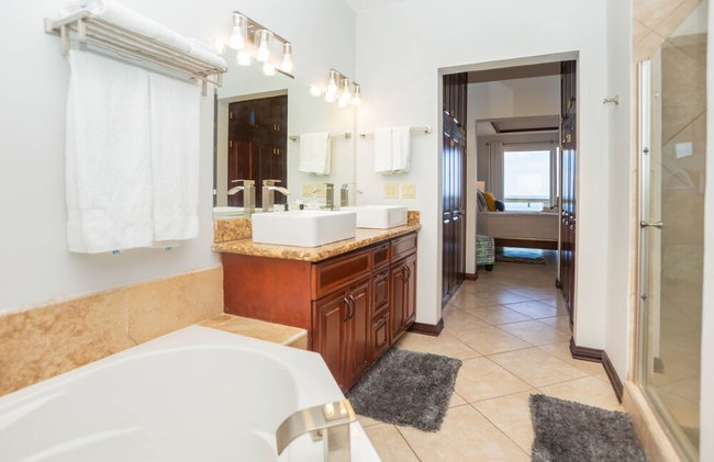 Villa Del Playa Penthouse #6 - Photo 11