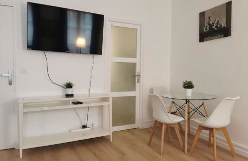 2min RER - St Germain En Laye Hyper Center - Wei&Pei Apartment - Foto 9