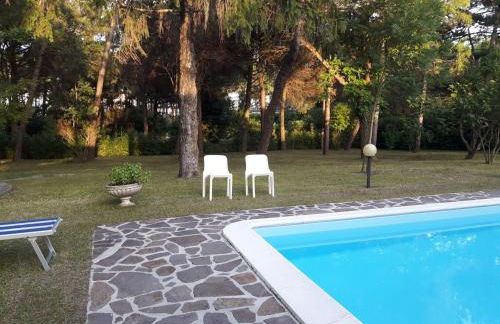Villa by the Sea and Pool - Foto 22