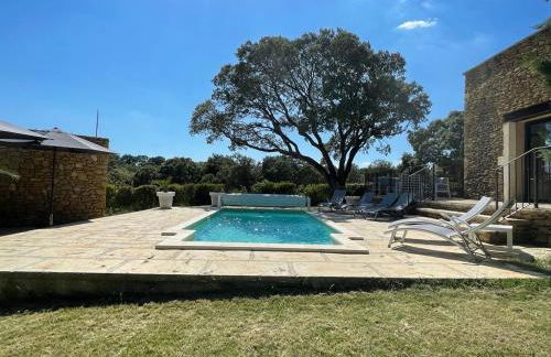 Belle villa avec piscine intérieure et piscine extérieure Gite Les Aiguiers - Foto 11