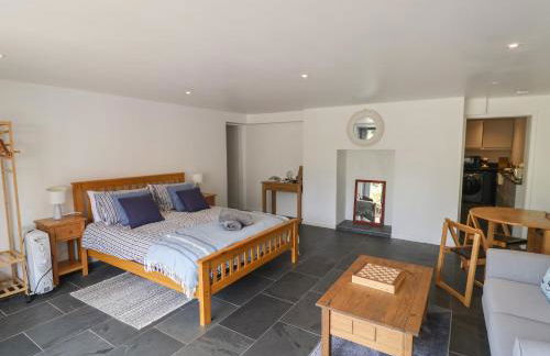 The Hideaway - Photo 4