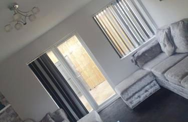 The hawthorns large detached 3 bedroom family home - Photo 29