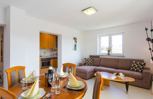 Apartment Maestral - Photo 2