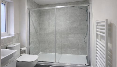 Spacious 4 Bedroom House in Milton Keynes for Families, Groups and Contractors - Foto 5