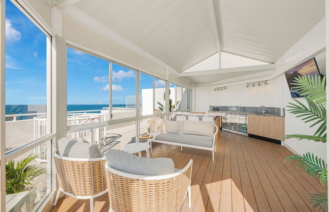 Mandolin Beachfront Resort - Photo 24