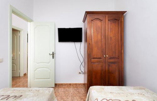 Home2Book Family House with Terrace in Las Maretas - Foto 16