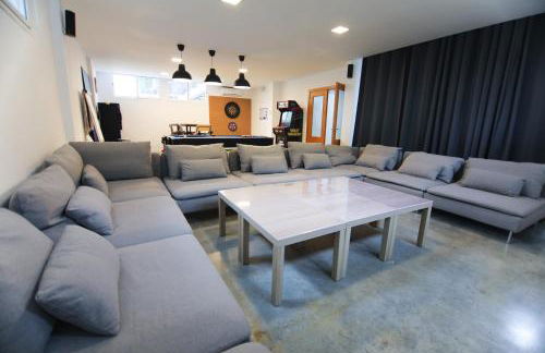 RentalSevilla Brisa del Aljarafe con piscina climatizada a 15 minutos de Sevilla - Foto 4