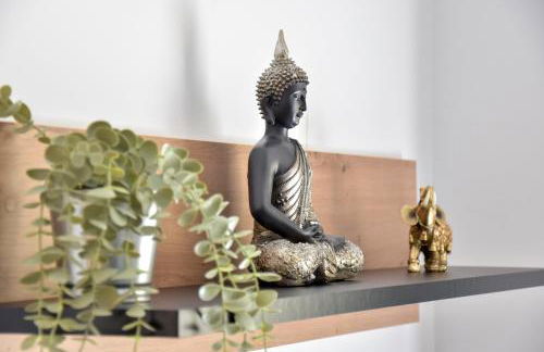 New Premium Apartment - Free Parking & Pools - Photo 18