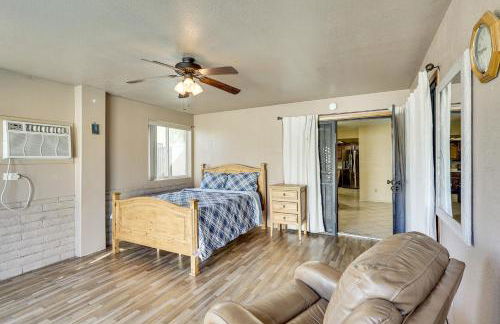 Close to Golf! Snowbird Retreat with Pool in Yuma - Foto 18